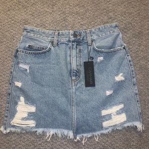 Carmar skirt brand new